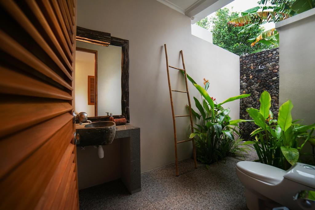 Ibludan Hotel Senggigi Exterior foto